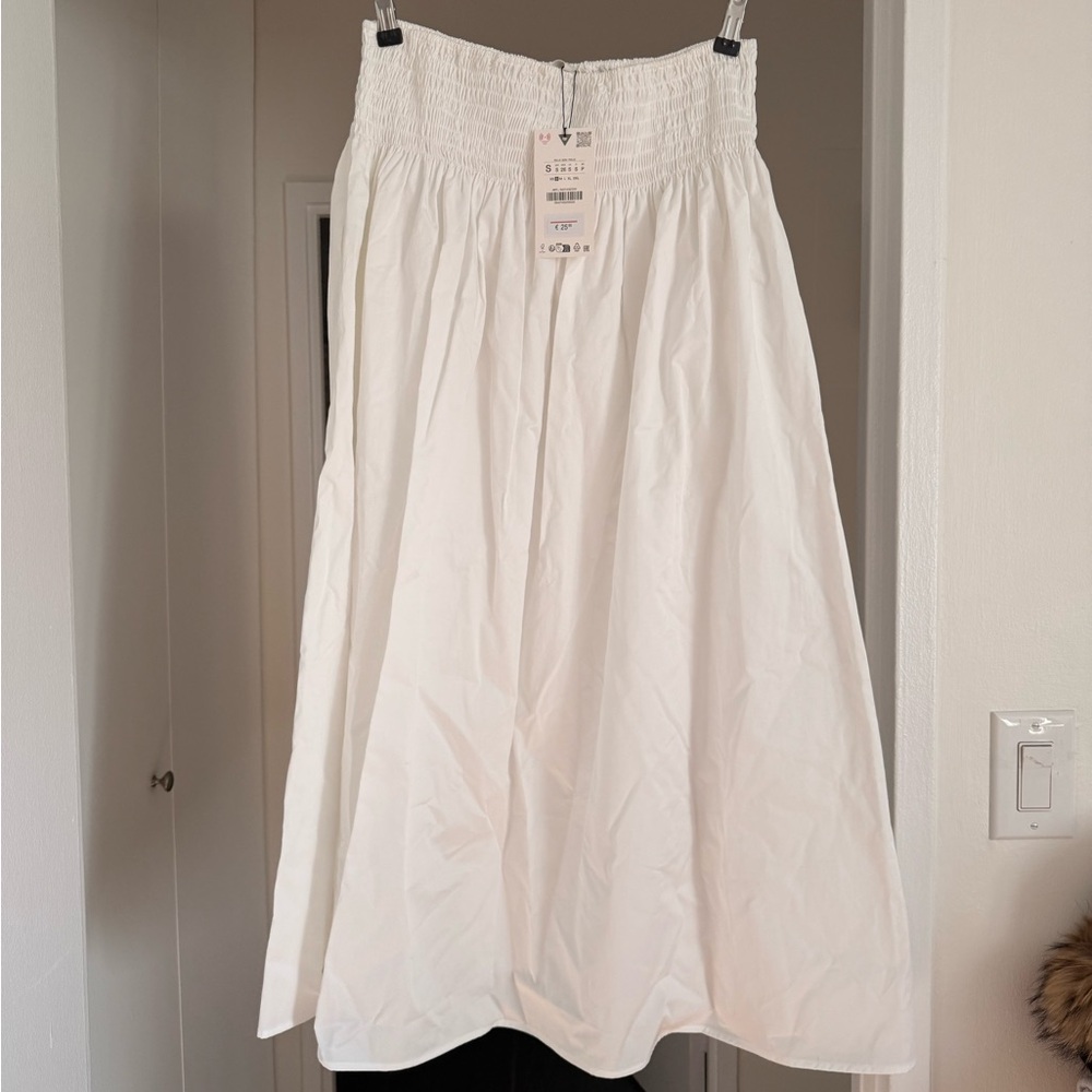 Zara White Smocked Waist Maxi Skirt - Picture 4 of 4